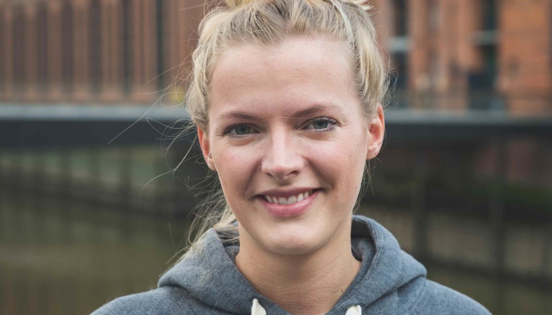 Almuth-Ausschnitt-web.jpg Almuth-Ausschnitt-web.jpg