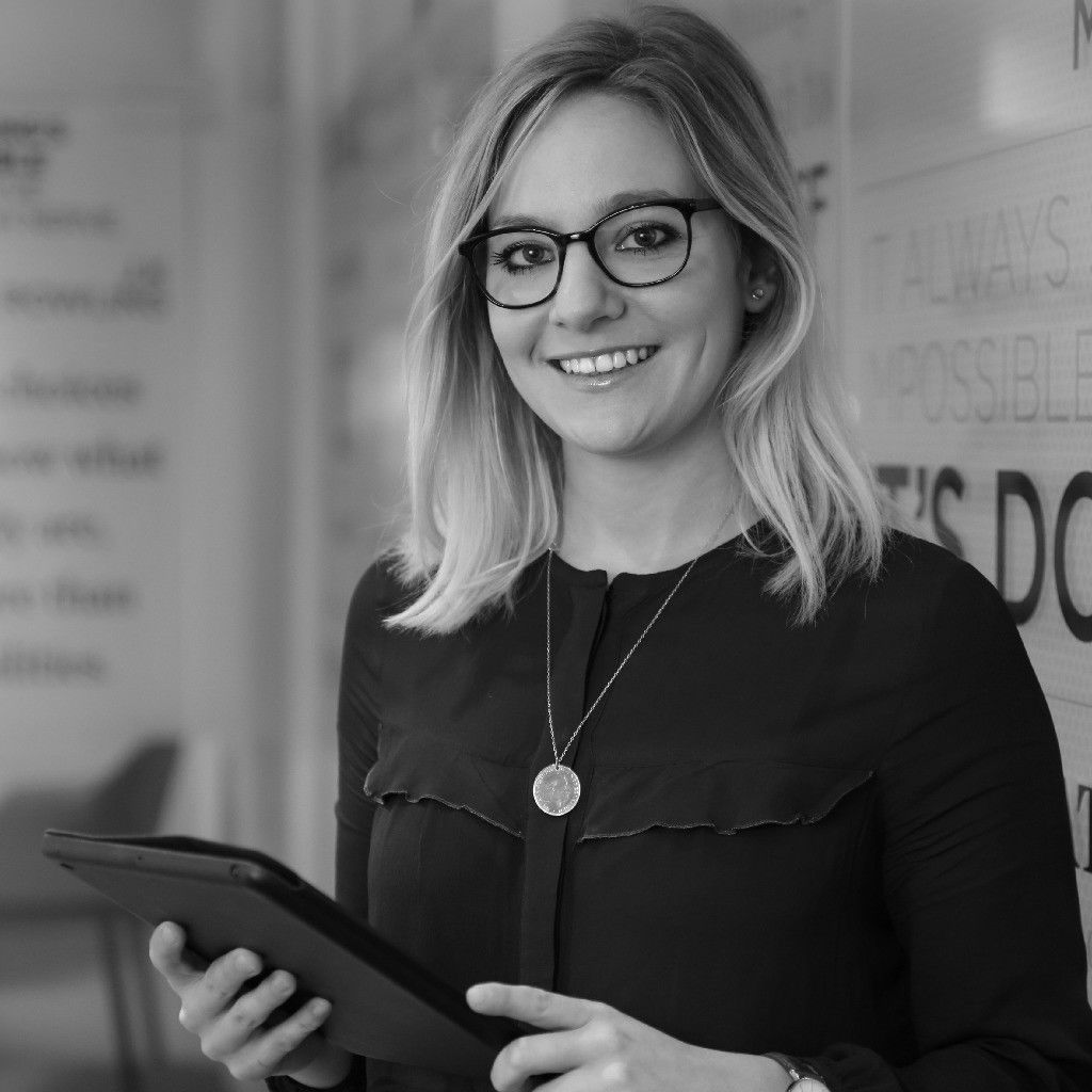 LisaWoelfl.jpg LisaWoelfl.jpg